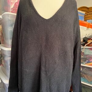 Treasure & Bond Black V-Neck Sweater
